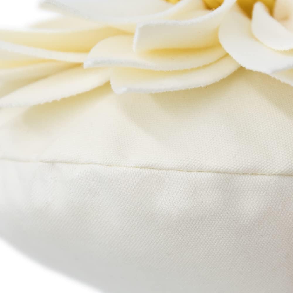 3D Flower Throw Pillow Cover Aesthetic Decorative Daisy Accent Pillow Case Hand Crafted Cushion Round Floral Pillowcase for Home Bed Couch Bedroom Chair