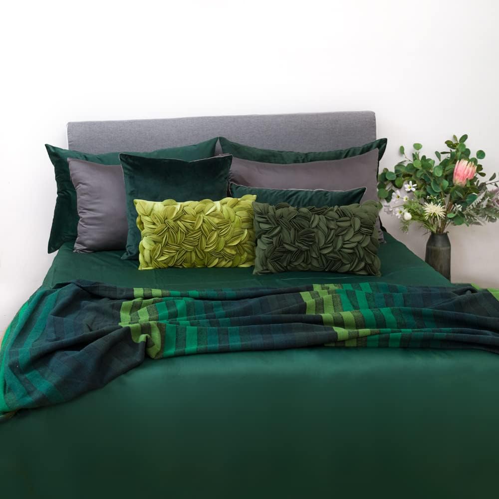 VG|green-velvet|Handmade 3D Floral Throw Pillow Cover