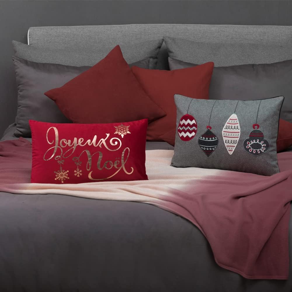 VG|christmas-red|Gold Foil Decorative Accent Throw Pillow Cases Rectangle Cushion Covers for Bed Living Room White