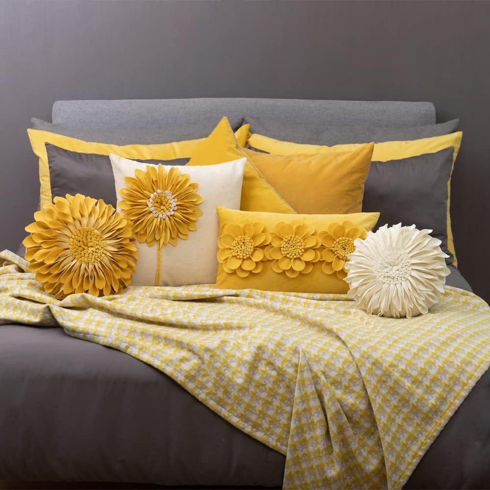 VG|yellow|Decorative Flower Throw Pillow Cover 3D Sunflower Pillow Case Velvet Cushion Floral Pillowcase for Bed Living Room Couch Chair