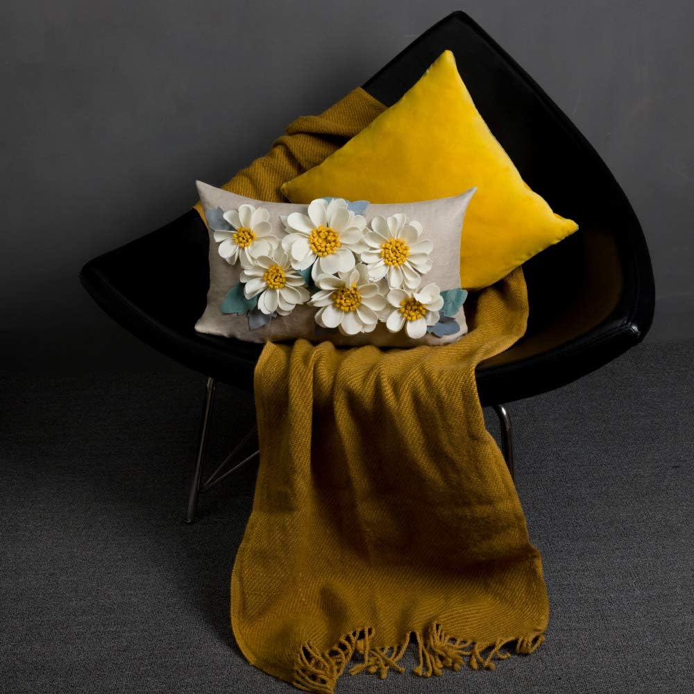 3D Daisy Flower Throw Pillow Cover, White