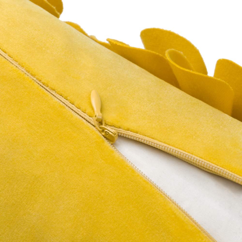 VG|yellow|3D Flower Throw Pillow Cover