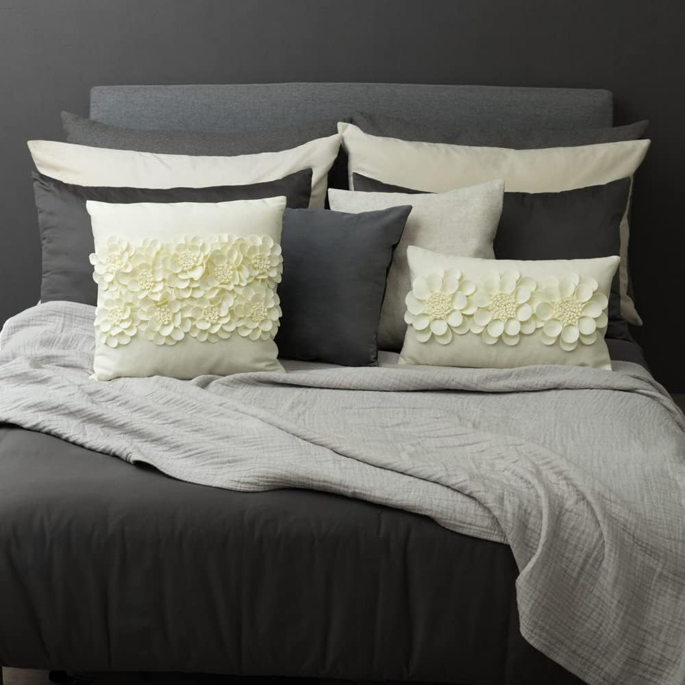 VG|creamy-white|Handmade 3D Flower Throw Pillow Cover