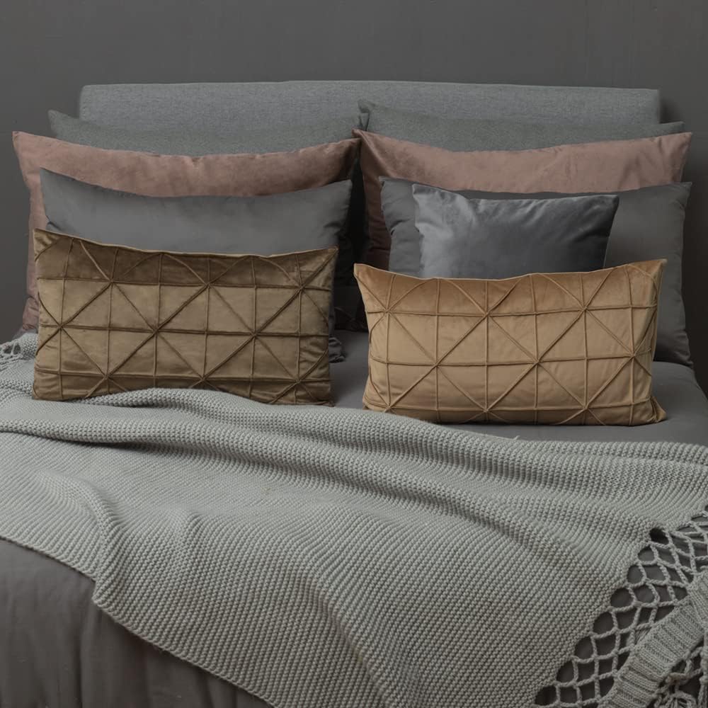 VG|dark-brown,dark-khaki|Velvet Pillow Cover