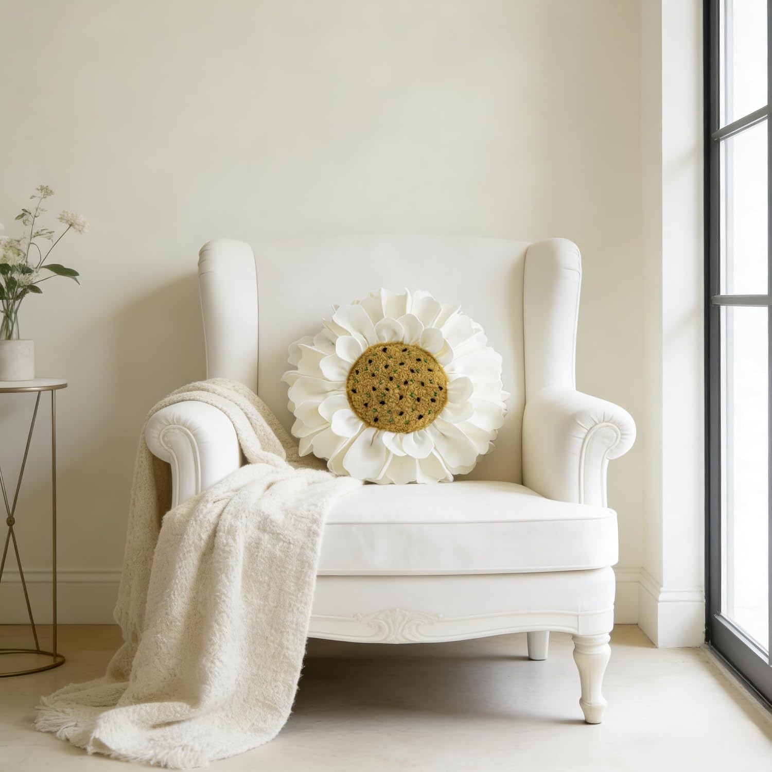 VG|off-white|3D Flower Design Round Throw Pillow Flower Decorative Floral Cushion