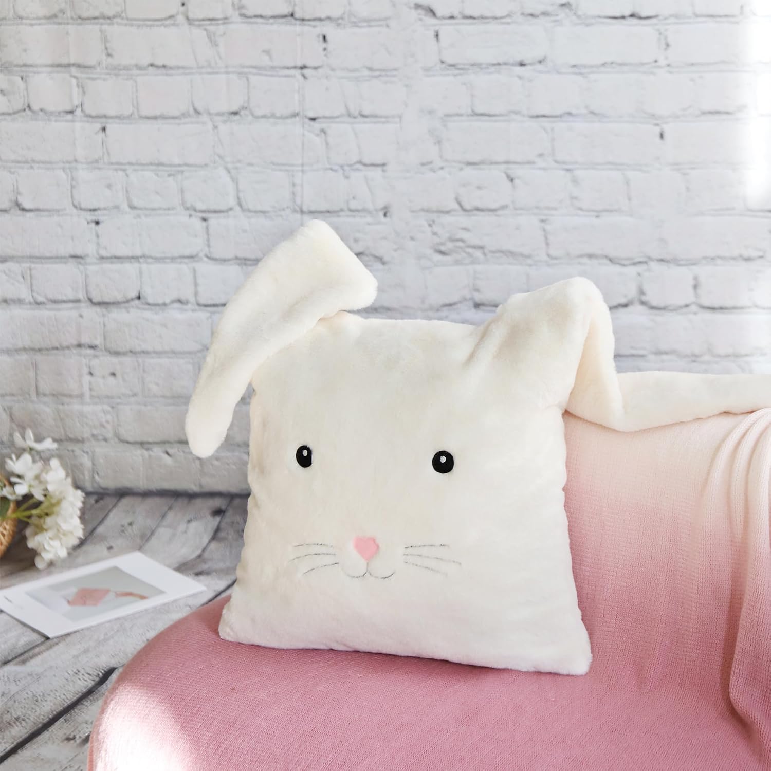 Long Eared Rabbit Throw Pillow Cover Faux Fur Plush Pillow Case Easter Decorative Cushion Cover for Holiday Home Decor Sofa Couch Living Bed Room Beige