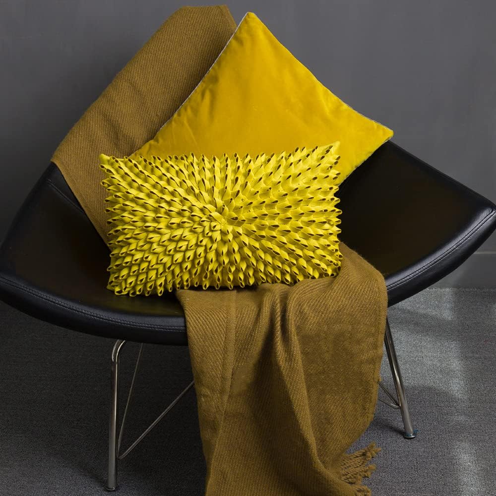 VG|yellow|3D Flower Throw Pillow Cover, Velvet, Light Grey