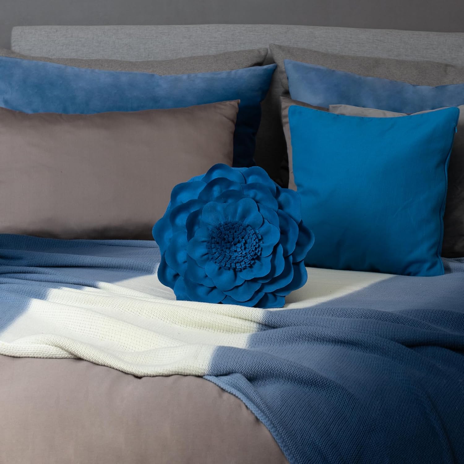 VG|blue|Flower Throw Pillow Cover Decorative Round Pillowcase Floral Cushion for Bed Sofa Couch Car Decor