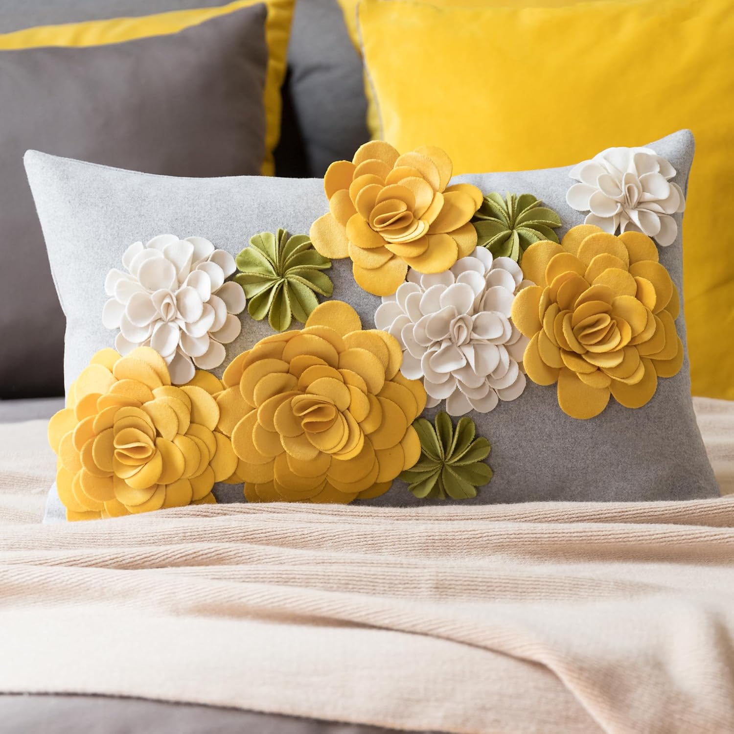 VG|yellow-green|3D Flower Throw Pillow Cover