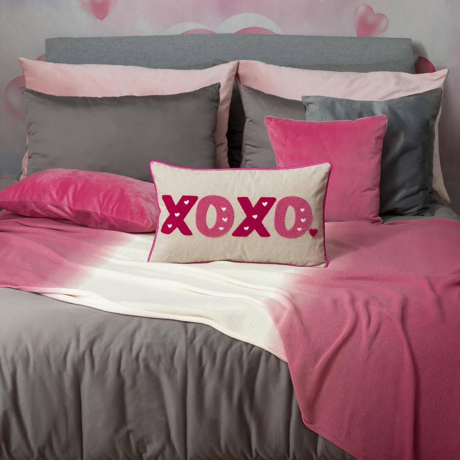 Embroidery XOXO Throw Pillow Cover Valentine's Day Cushion Cover Decorative Pillow Case for Sofa Couch Chair Bed Home Living Room
