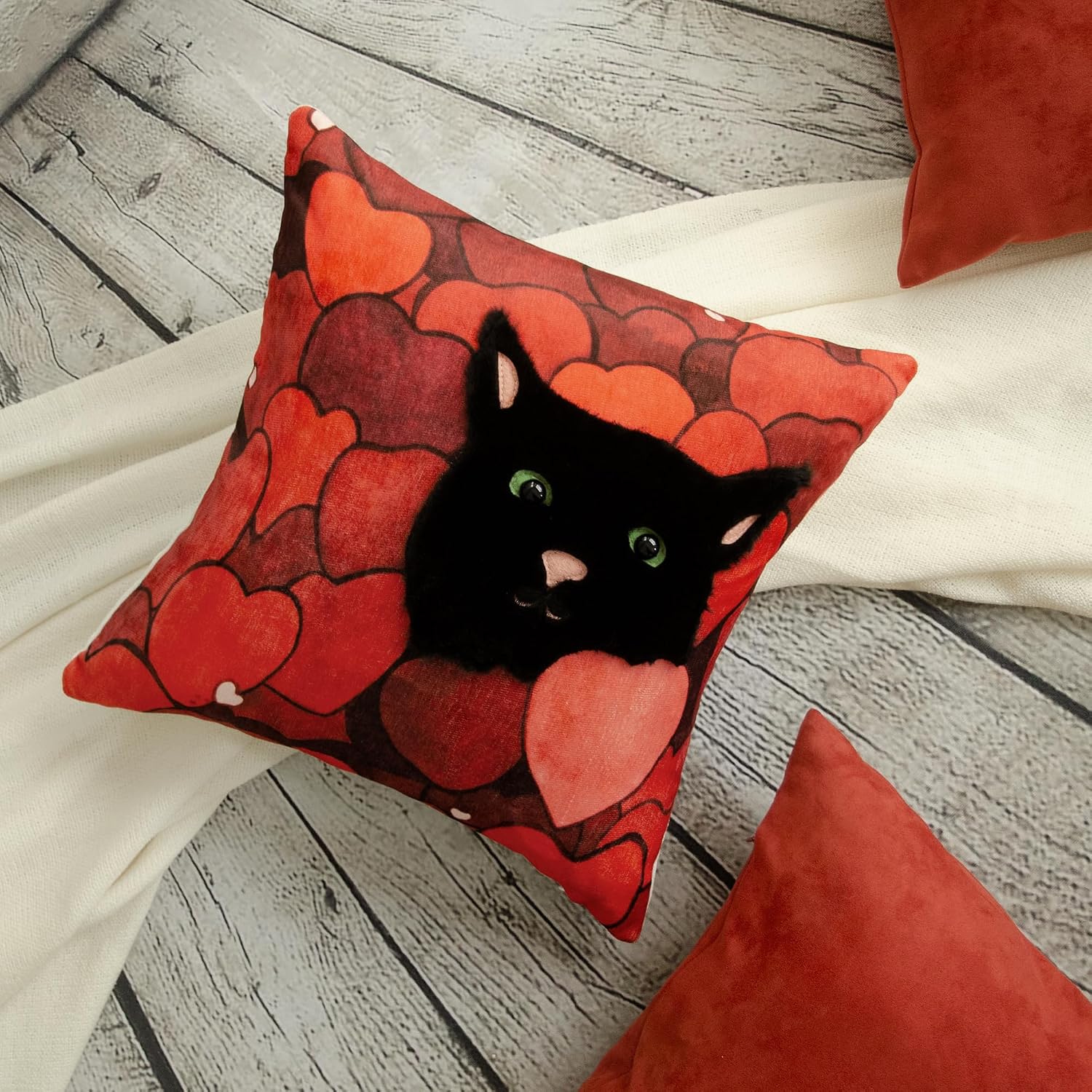 Valentine Black Cat Hearts Throw Pillow Cover, Decorative Velvet Cushion Case, Red and Black Love Theme
