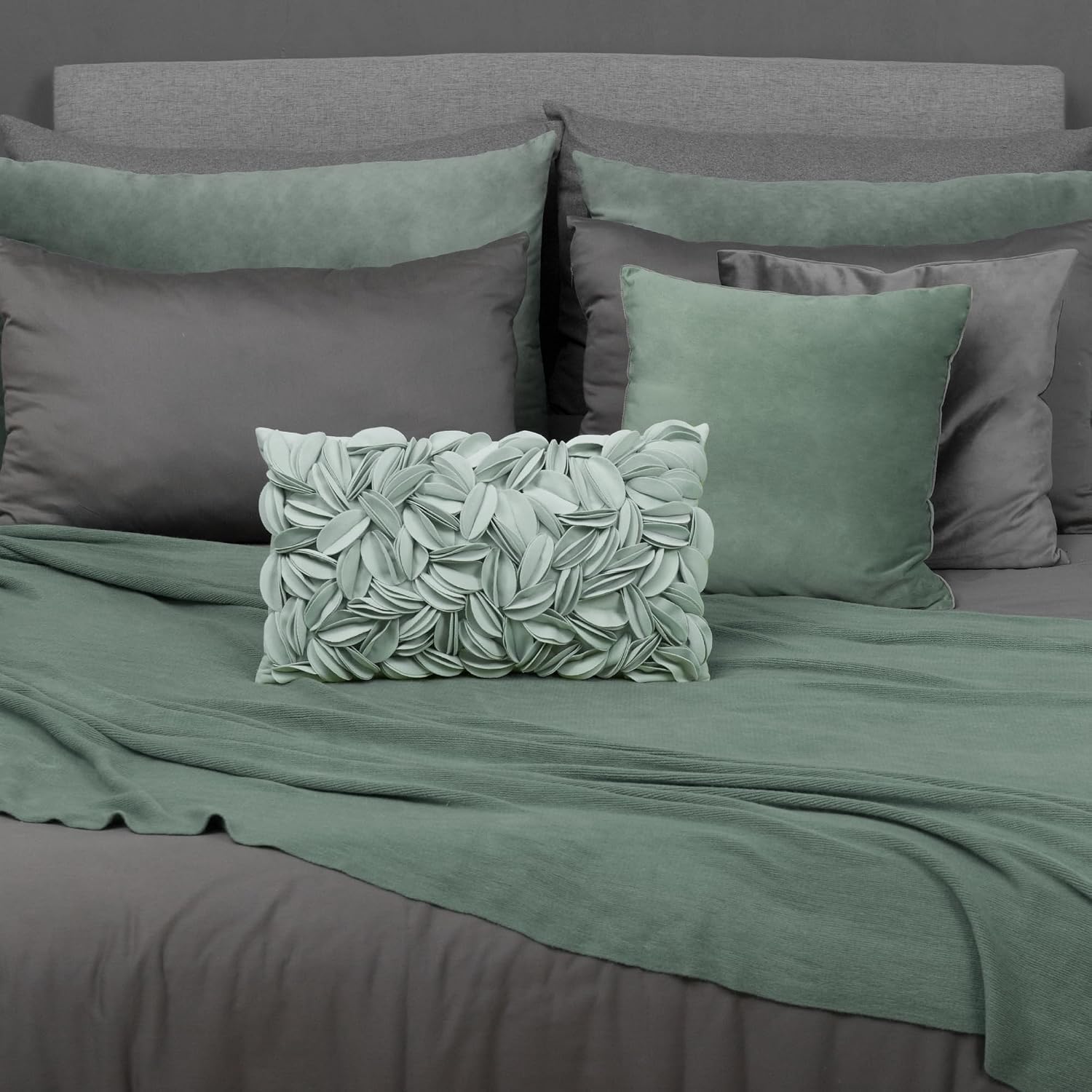 Spring Flower Decorative Throw Pillow Cover Floral Cushion Cover Home Decor Pillow Case for Living Room Sofa Couch Bedroom Apple Green