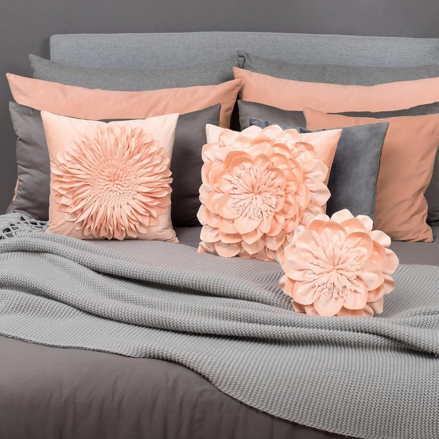 VG|peach-pink|Decorative Throw Pillow with Insert