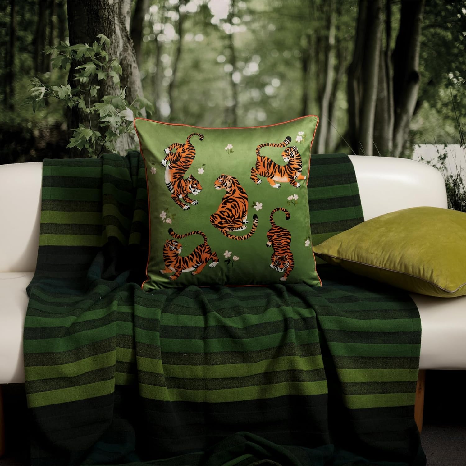 VG|green|Printing Tiger Throw Pillow Cover