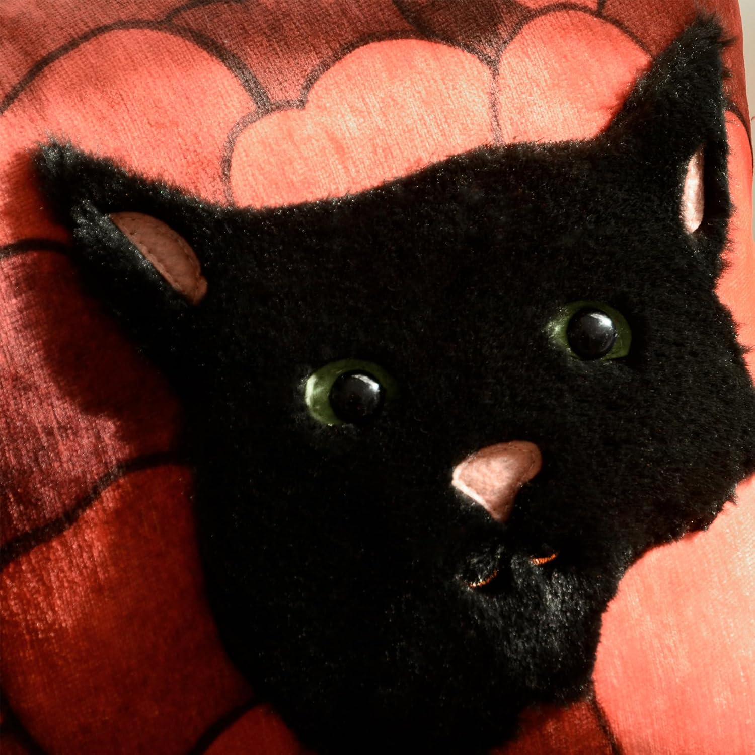 Valentine Black Cat Hearts Throw Pillow Cover, Decorative Velvet Cushion Case, Red and Black Love Theme