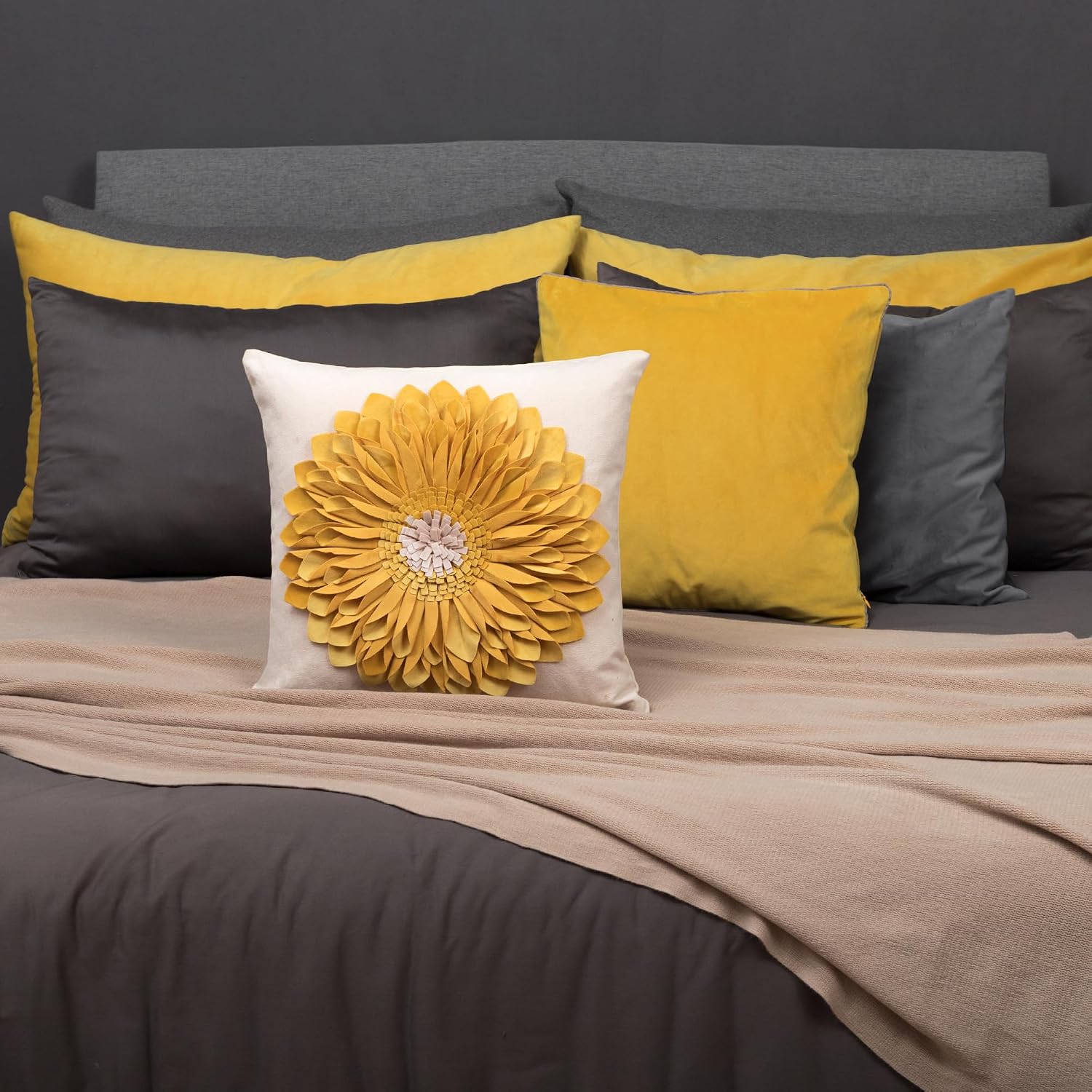 VG|yellow-yellow-beige-canvas|3D Sunflowers Throw Pillow Cover Wine Red