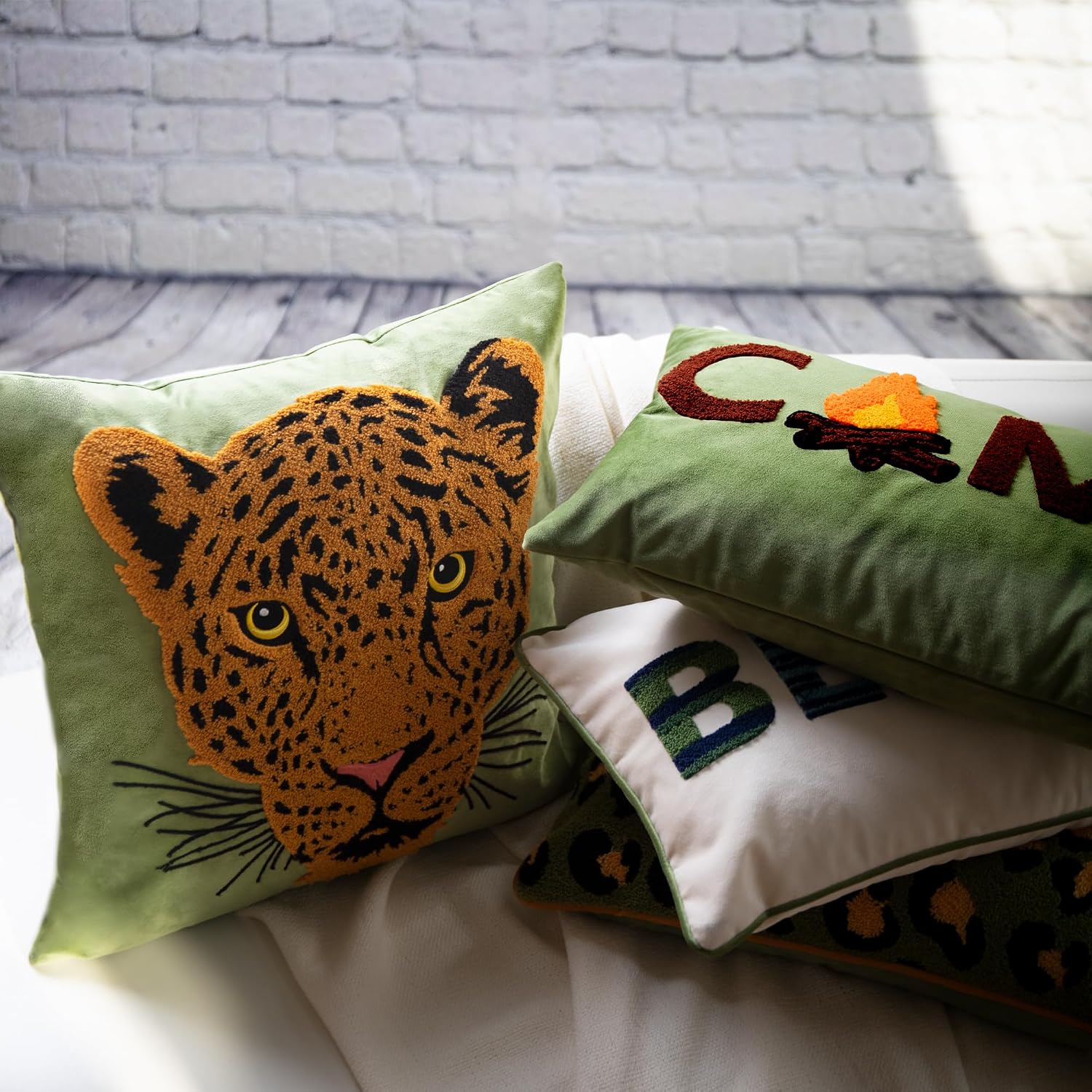 VG|leopard-head|Embroidered Decorative Throw Pillow Cover