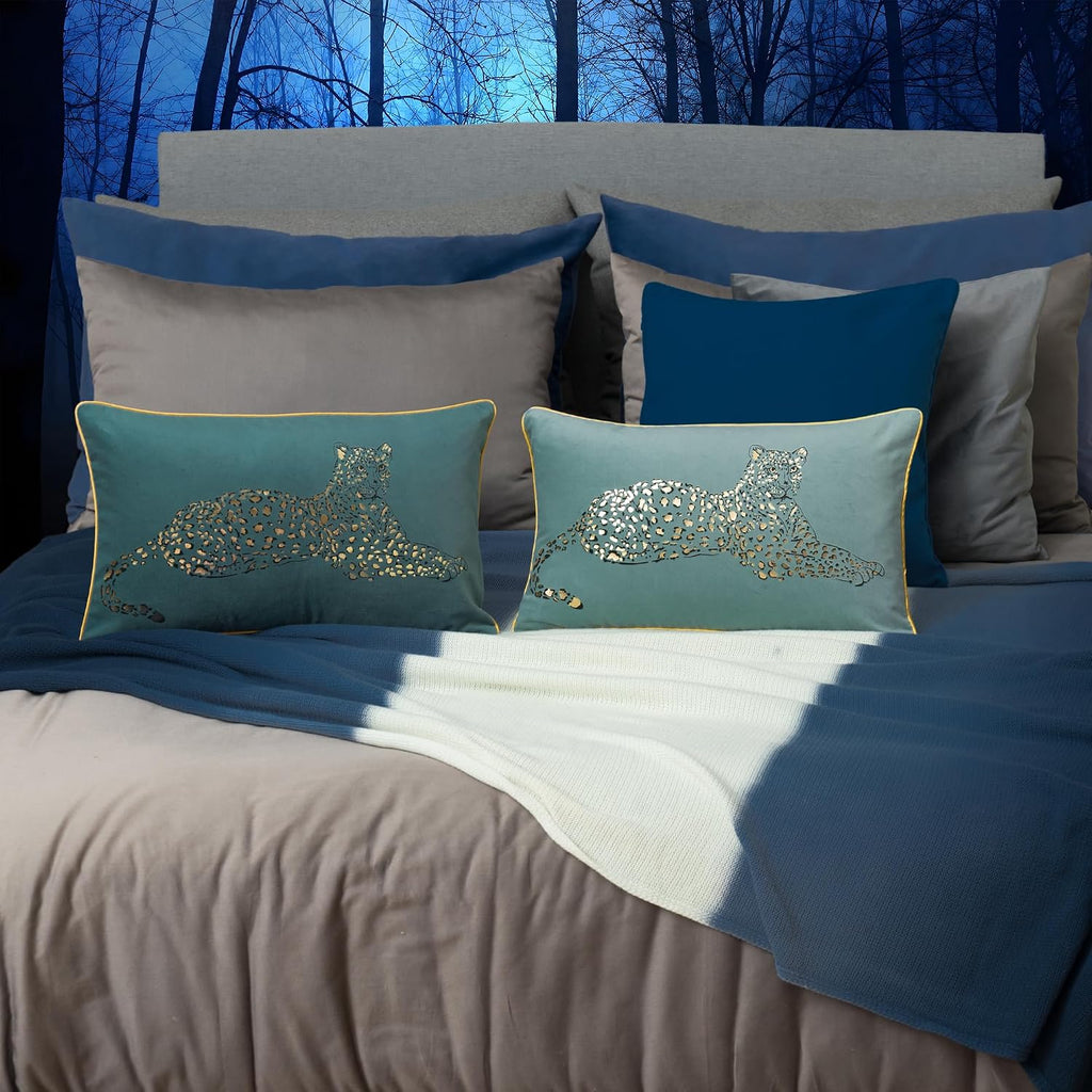 VG|teal-blue,teal-green|Leopard Print Throw Pillow Cover Decorative Velvet Cushion with Gold Foil Printing for Bed Couch Chair Car