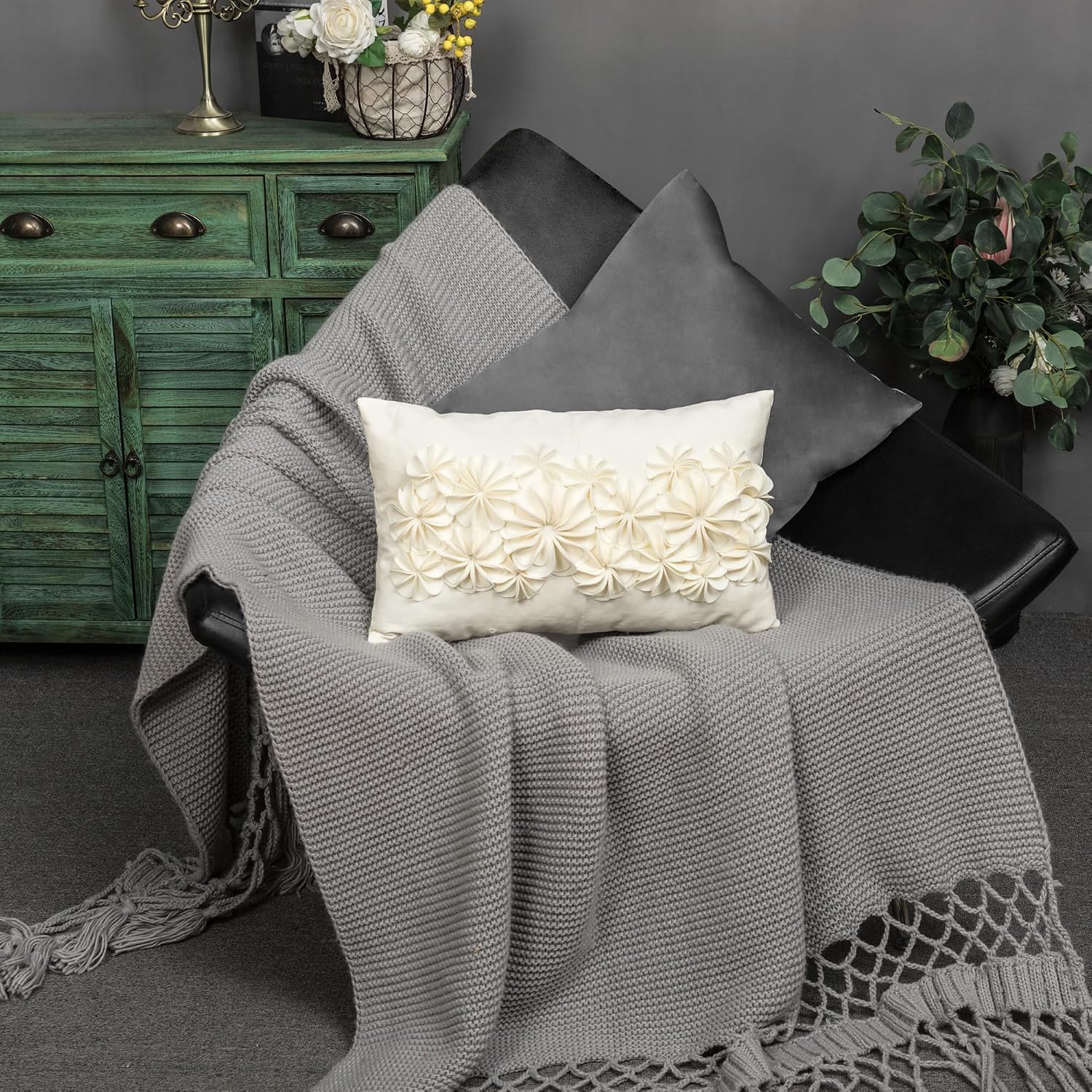 VG|cream-velvet|3D Flower Throw Pillow Cover, Velvet, Light Grey